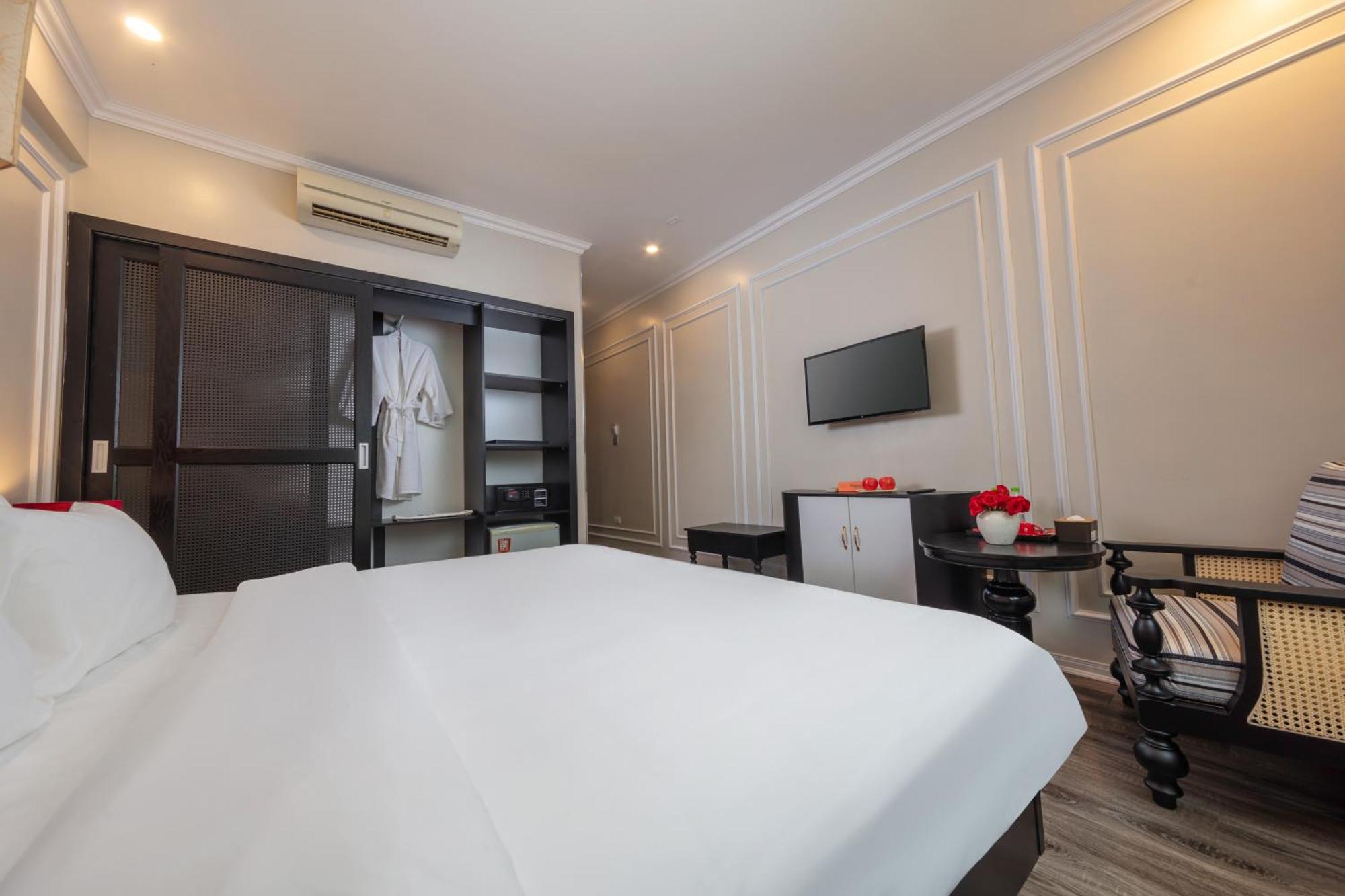 Omina Hanoi Hotel & Travel Hanói Exterior foto